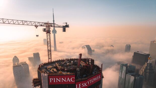 Во Канада кула од 106 ката се гради целосно од бетон