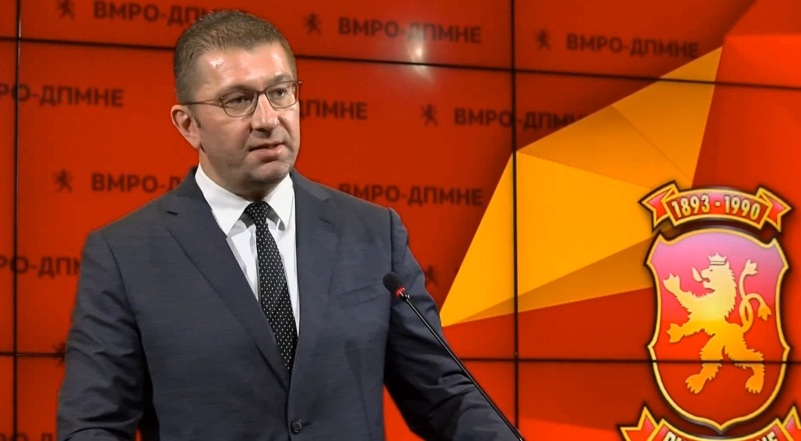 Анкета: ВМРО-ДПМНЕ и Мицкоски со убедливо водство, СДСМ со саркастичен одговор