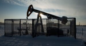 Производството на нафта е запрено на најголемото нафтено поле во Ирак