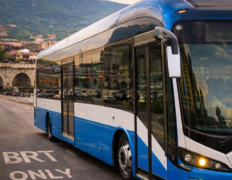 Владата донесе одлука да го поддржи проектот за брз автобуски превоз – БРТ, соопштија Николоски и Ѓорѓиевски