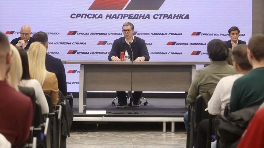 Вучиќ прогласи победа во сите 10 општини од локалните избори