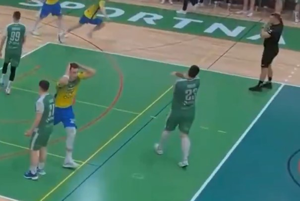 Шутирај од таму колку сакаш