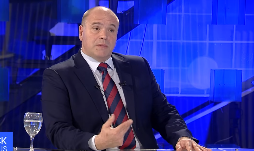 Димитриевски не може да се помири со куќниот притвор на Груби