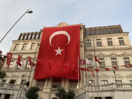 Турција тврди дека противвоздушната одбрана на НАТО соборила ракета од Иран што летала кон турскиот воздушен простор