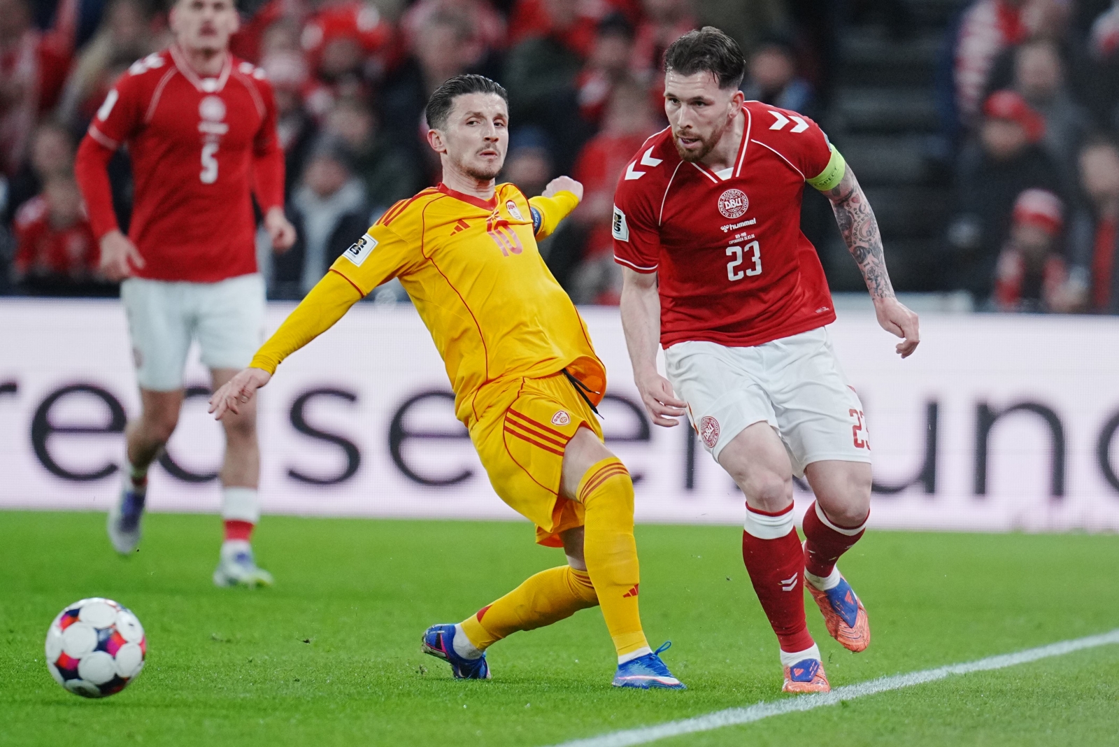 Македонија за пет дена ќе го игра најбесмислениот меч во историјата!