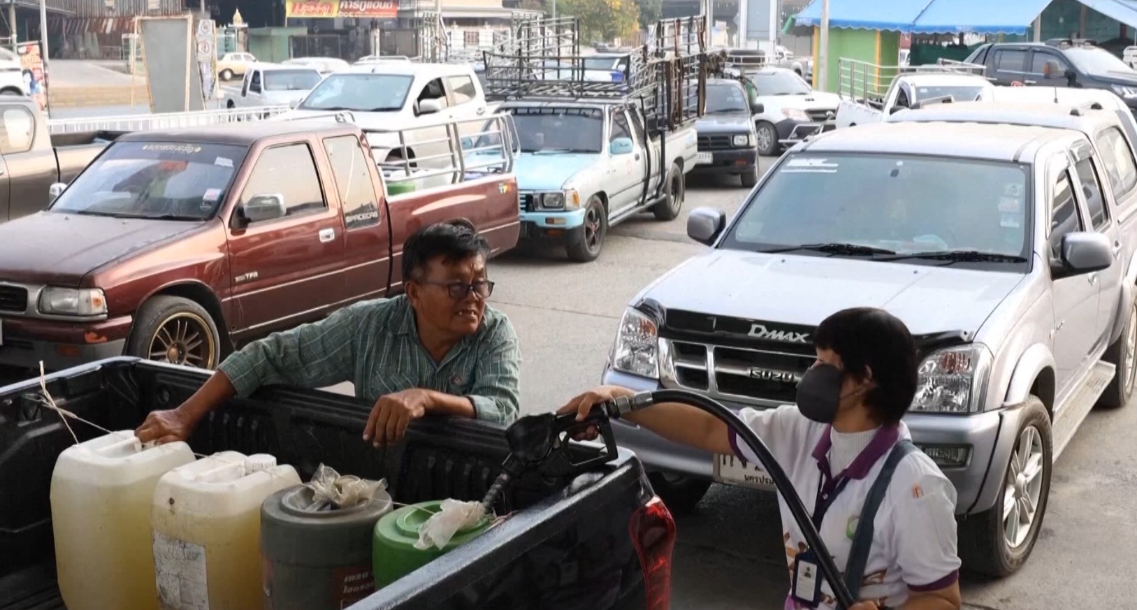 Трамп ги одложи нападите врз иранските електрани на 5 дена