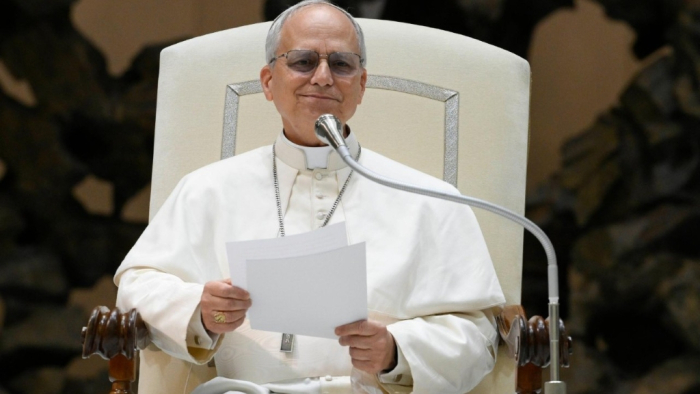 Папата Лав Четиринаесетти ги повикува светските лидери да се откажат од војната