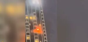 ВИДЕО: Иран продолжува да ги напаѓа Дубаи, Ирак, Бахреин, Оман