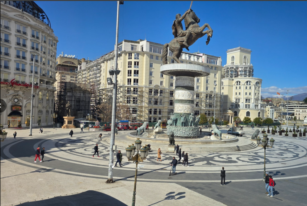 Македонија на 82 место по среќа: Младите сè понезадоволни поради социјалните мрежи