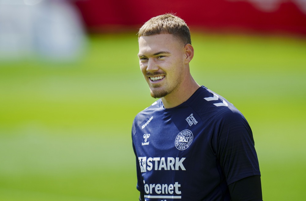 Данска остана без вториот голман пред мечот со Македонија – се повреди Јоргенсен!