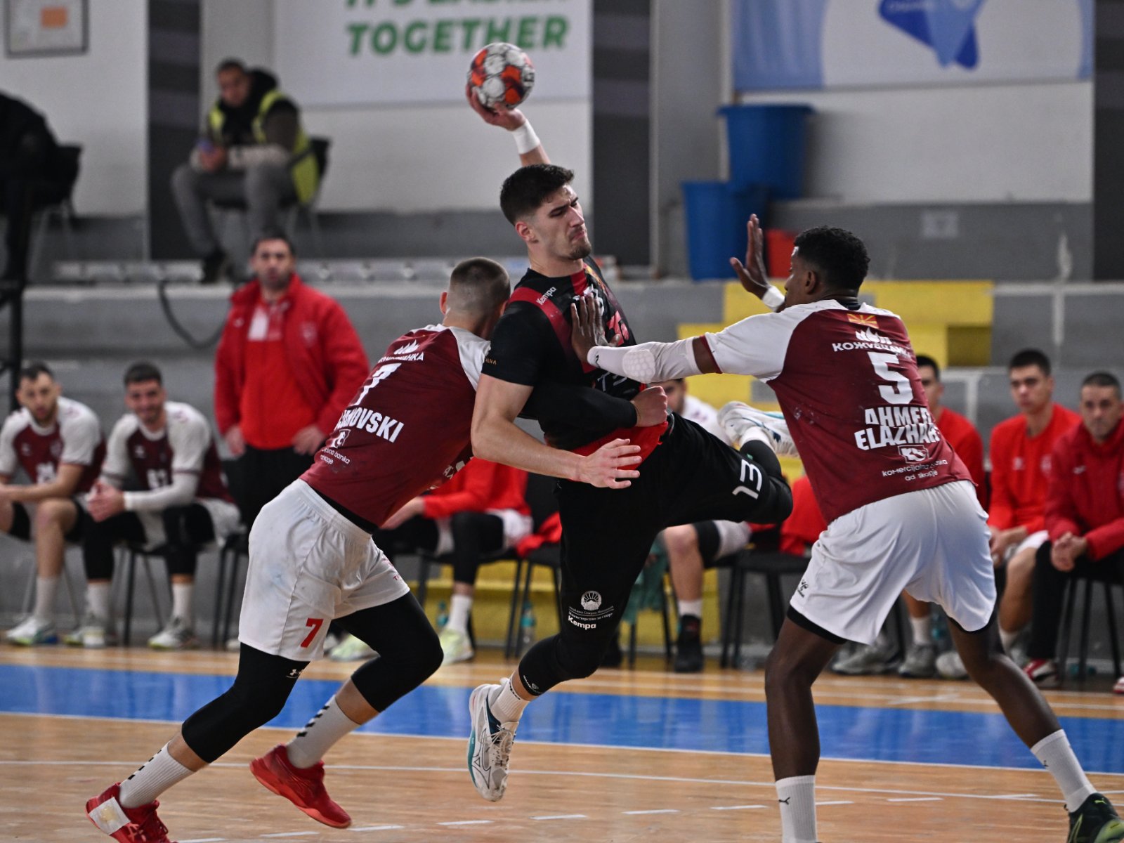 ВО ЖИВО Вардар – Бенфика