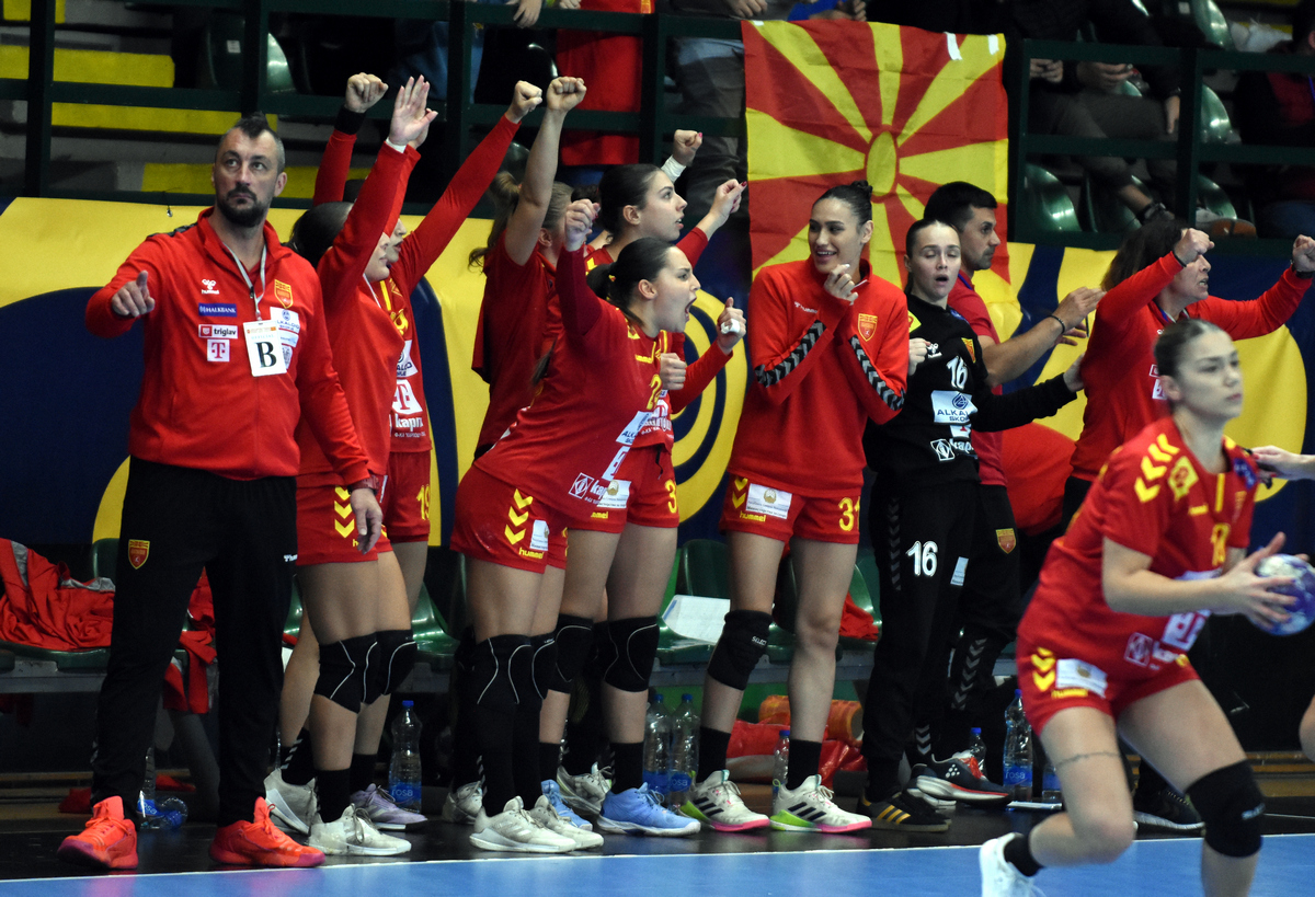 Грчевски со поширок список – 35 ракометарки се во комбинација за клучните битки за ЕП