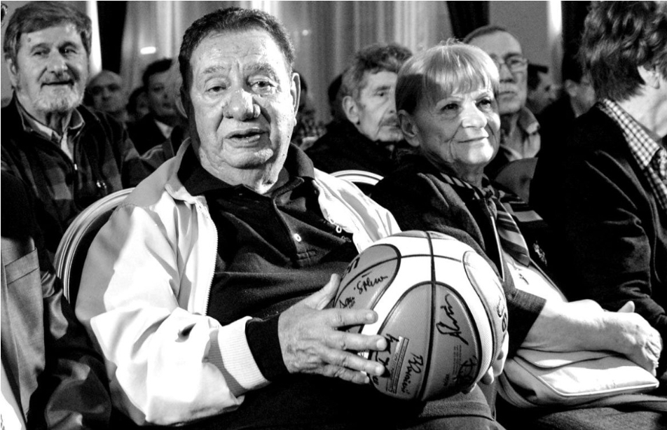 Спортската сала „Работнички“ ќе го носи името на легендарниот кошаркарски тренер Лазар Лечиќ