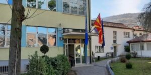 Уапсен 18 годишник, се заканувал дека ќе постави бомби и ќе изврши убиства во средно училиште