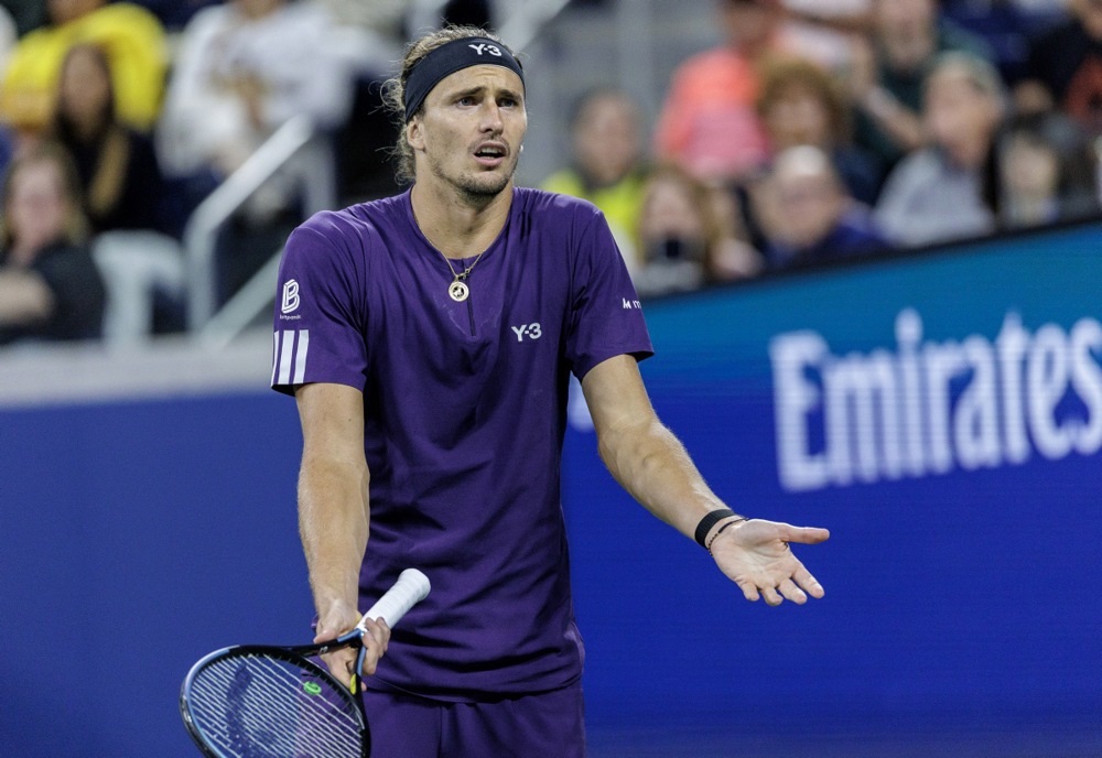 Зверев на убедлив начин до нова победа и меч против Синер