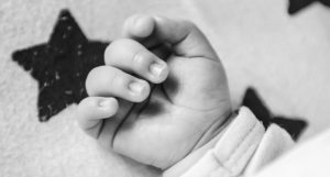 Објаснување од доктор – Што значат промените на ноктите: Еве кога треба да посетите лекар