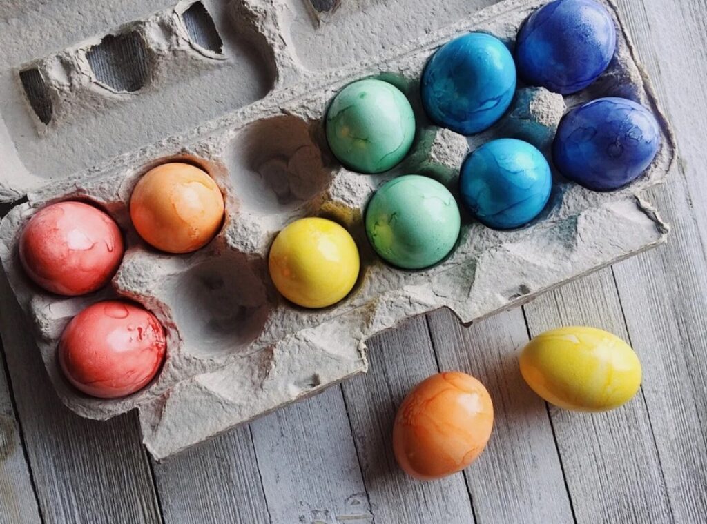 „Купувајте храна само од проверени места“: АХВ на терен, се проверува безбедноста на јајцата, боите и месото пред Велигден!