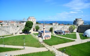 Автентичните маала на Истанбул: Какво скриено наследство нудат Једикуле и Саматја