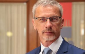 Борис Вујчиќ за личните финансии: На вештачката интелигенција не треба слепо да ѝ се верува