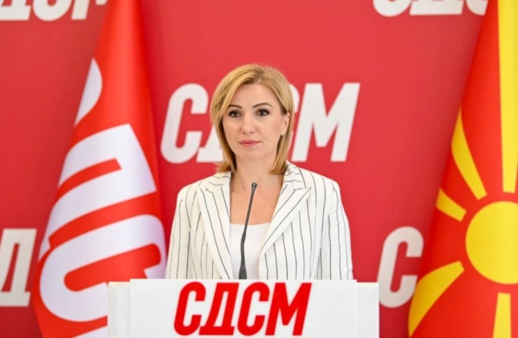 „Намалување на ДДВ на горивата на 5 отсто, на акцизите за 4 денари и 0 проценти ДДВ за основните прехранбени производи“: СДСМ со мерки за поскапувањето