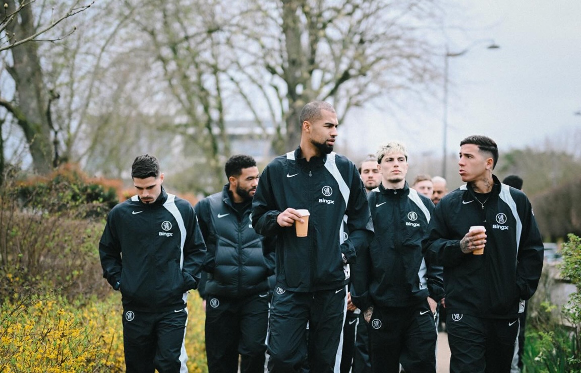 Челси го бара „предавникот“ кој го објави составот осум часа пред дербито со ПСЖ