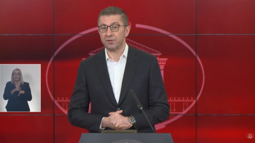 Владата го намали ДДВ–то за дериватите – се очекува утре да не поскапат бензините, а дизелот до три денари