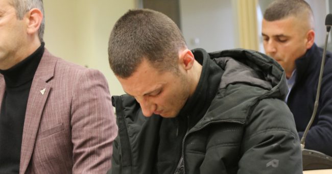 „МАМА ВАКА ЧУЧНУВАШЕ ДОЛЕ ЗА ТАТО ДА ЈА ШУТИРА, ТЕ МОЛАМ БАБО НЕ КАЖУВАЈ”, Ѝ РАСКАЖУВАЛА ПОКОЈНАТА 6-ГОДИШНА КАТЈА НА БАБАТА КОЈА СВЕДОЧИ НА СУДЕЊЕТО НА СТОЈАНЧЕ ЈОВАНОВСКИ