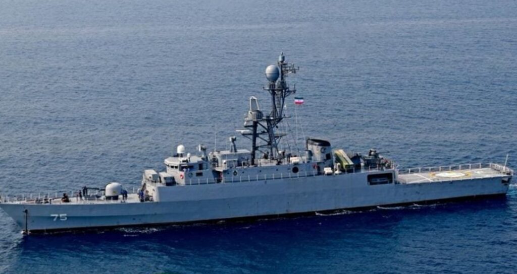 Порона ирански воен брод, над 100 морнари се водат како исчезнати