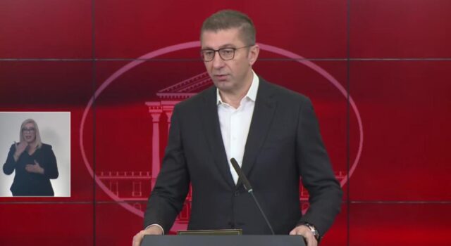 Владата конечно го намалува ДДВ-то на горивата, премиерот тврди: „На граѓаните им заштедуваме околу 200 илјади евра на ден“