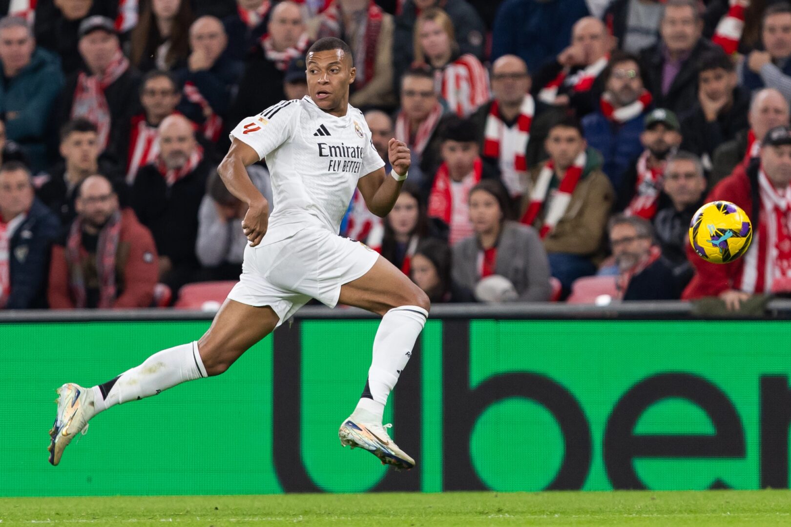 Мбапе нема да игра до крајот на март