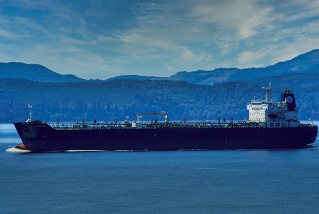 ЕНЕРГЕТСКА БОМБА ВО ПЕРСИСКИОТ ЗАЛИВ: Зошто Харг е пресуден?