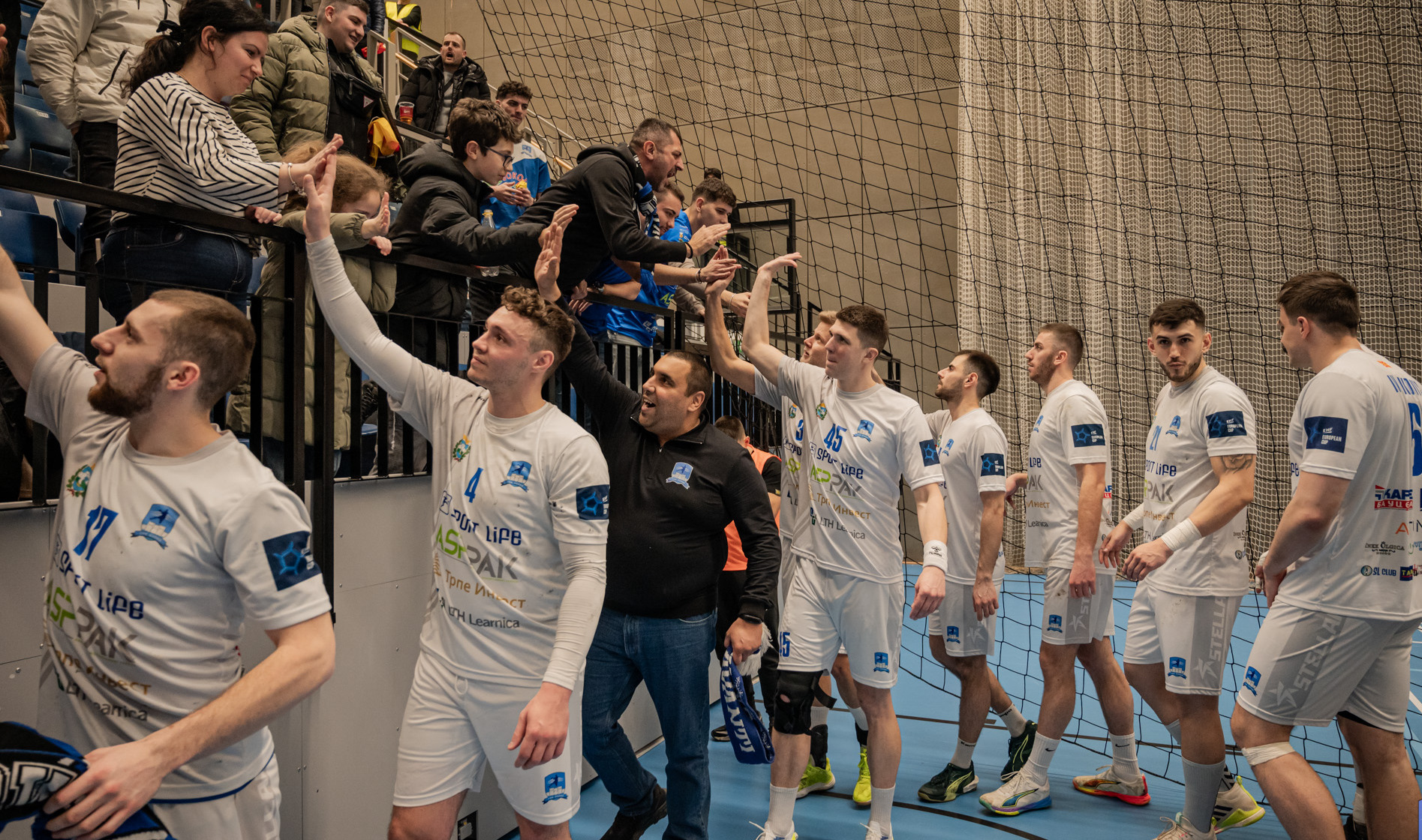 Во продажба билети за историскиот меч: Бодрете го Охрид во македонско-грчкиот двобој за 200 денари!