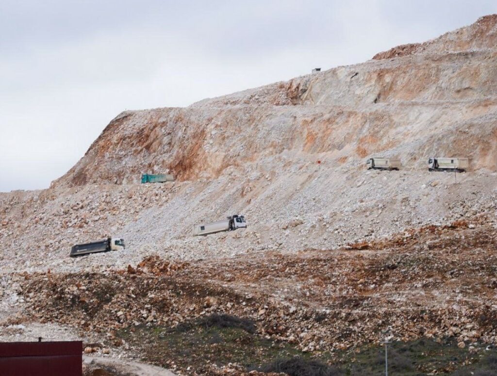 Од 13.000 до 25.000 евра месечно: Толку добиваат експерти од Македонија и Србија за изградбата на автопатиштата