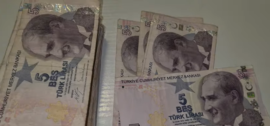 Какви мерки презема Турција за спас на лирата?