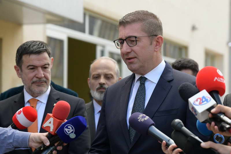 Мицкоски: Македонските институции реагираа подобро во Кочани отколку швајцарските во Кран Монтана