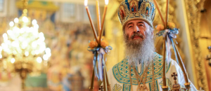 Митрополитот Онуфриј повика на посебно молитвено правило за мир во Украина