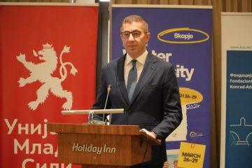 Мицкоски: Работиме во тешки услови за да го испорачаме ветеното, анкетите се само мотив за поголема одговорност