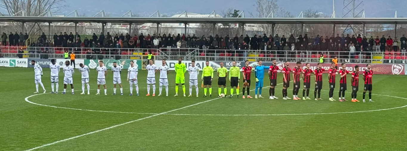 Вардар и Шкендија играат „ништо-ништо“ по првите 45 минути на ФФМ