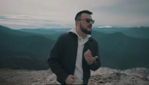 (ВИДЕО) Пред големиот концерт на 7-ми март, Лозано ја изненади публиката со нов музички проект – „Среќен пат” за сите срца