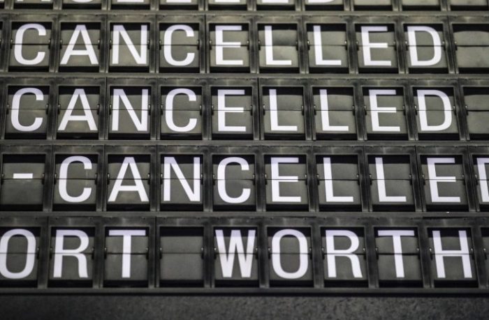 ОТКАЖАНИ 1.239 ЛЕТОВИ: Утрово празно небото над Иран, Ирак, Кувајт, Израел, Бахреин, ОАР и Катар, трет ден затворен најпрометниот аеродром во Дубаи