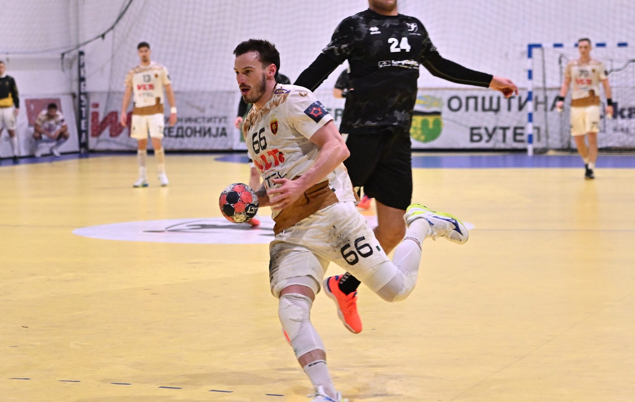 СОСЕМА ЗАСЛУЖЕНО: Јака Малус е во идеалниот тим на главната рунда на ЛЕ!