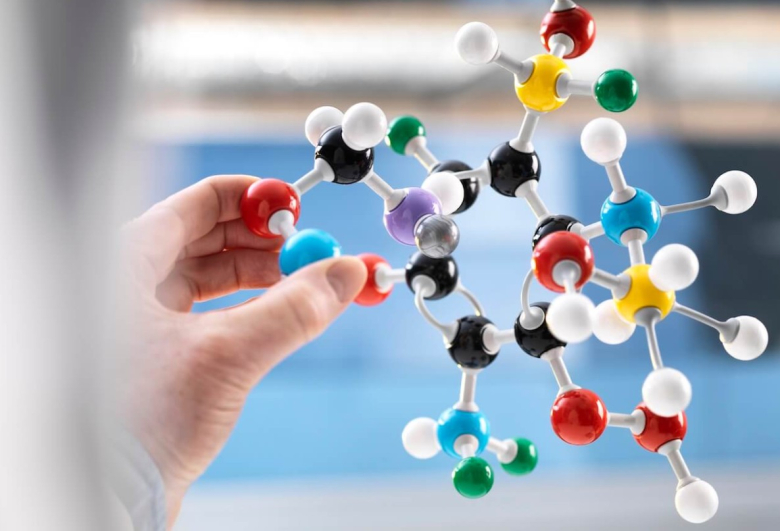 Брисел зад затворени врати ќе ги преработува хемиските регулативи