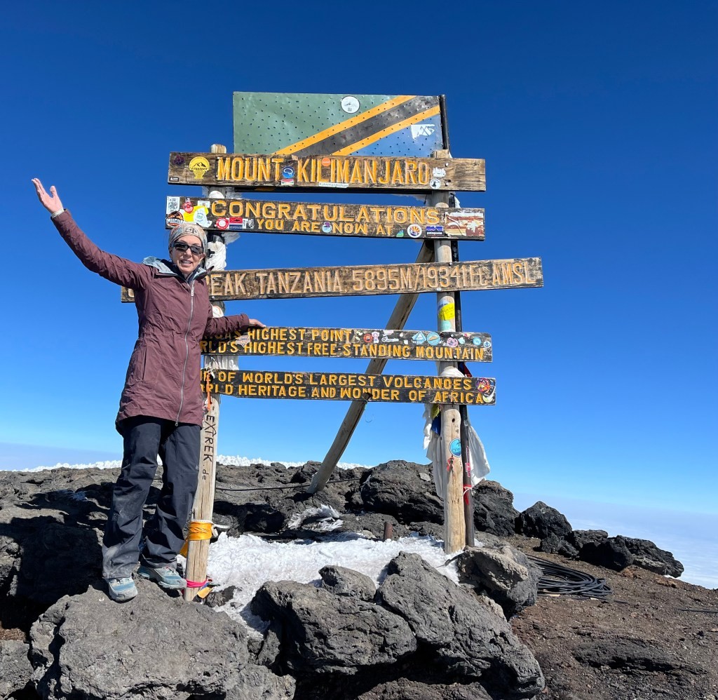 Најнов тренд „алпинистички развод“ за да дознаеш дали таа е вистинската: Мажите ги оставаат жените сами во дивината за да ги „тестираат“
