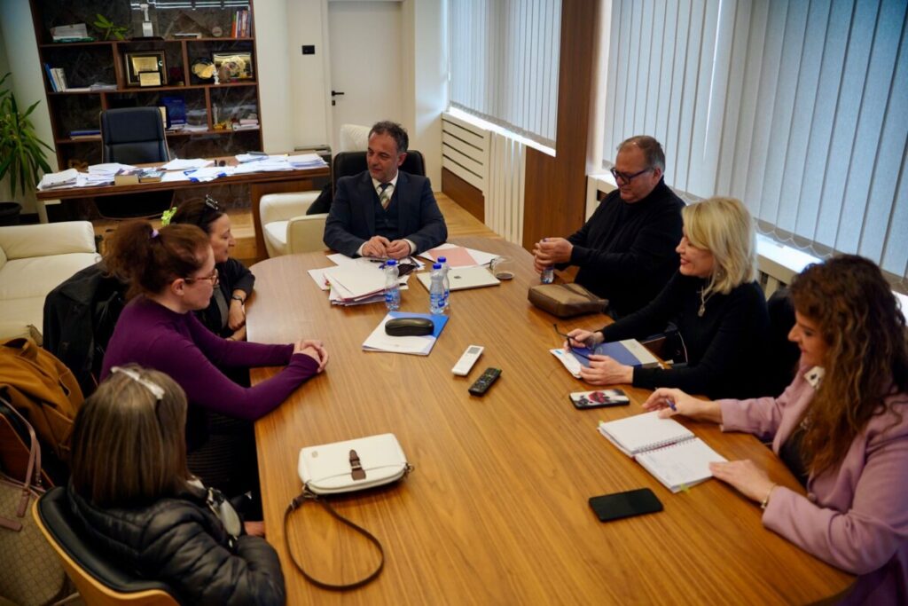 Алиу на средба со Националната алијанса за ретки болести: Со тригодишниот модел на набавка до поодржлив систем за лекови за ретки болести