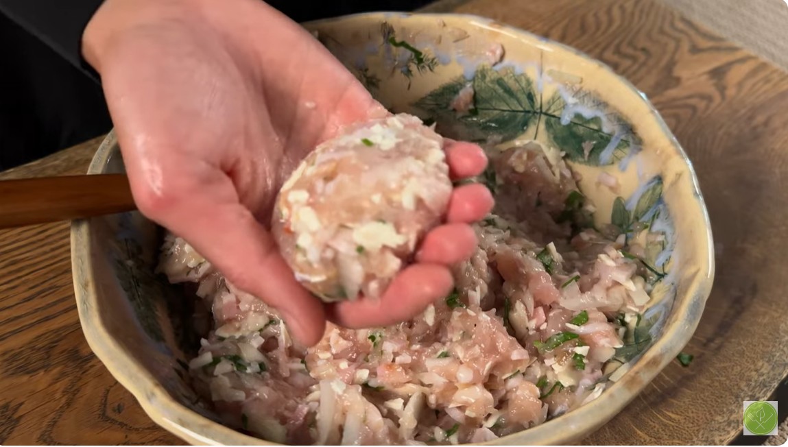 Пилешки уштипци – Сочен вкус што воодушевува