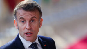 Макрон: Иран мора да ги запре нападите