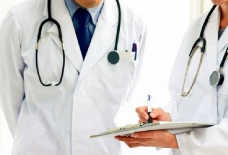 Деца на 3 и 4 години итно пренесени на скопските клиники: Се затруле од течност за земјоделски култури