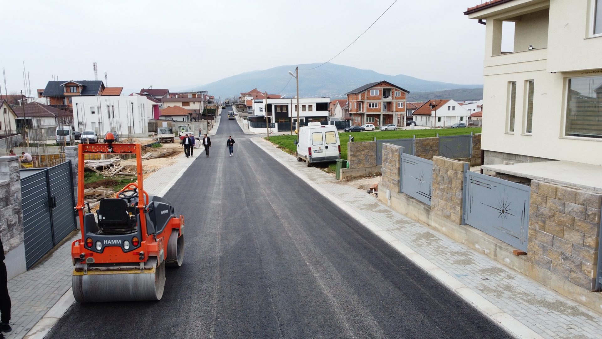 Комплетно завршено асфалтирањето на улица „103“ во Јака