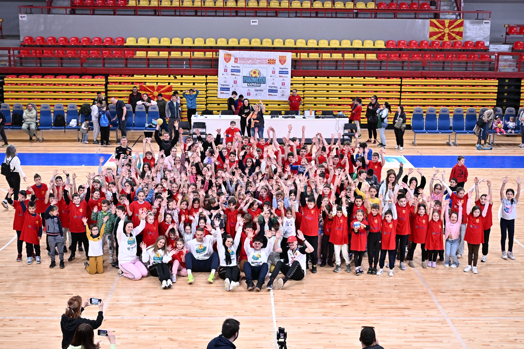 📷 Караванот стигна и во Куманово – многу деца уживаа во игра, дружба, забава…