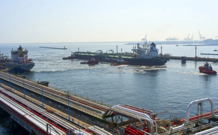 Аксиос: САД размислуваат за заземање на иранскиот остров Харг за да го принудат Техеран повторно да ја отвори Ормуската Теснина